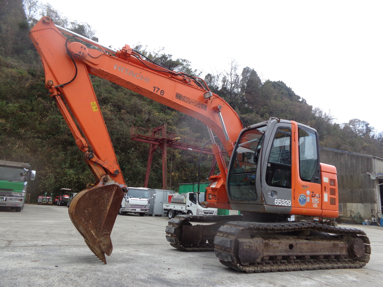 Used Construction Machine Used HITACHI HITACHI Excavator 0.4-0.5m3 ZX135US