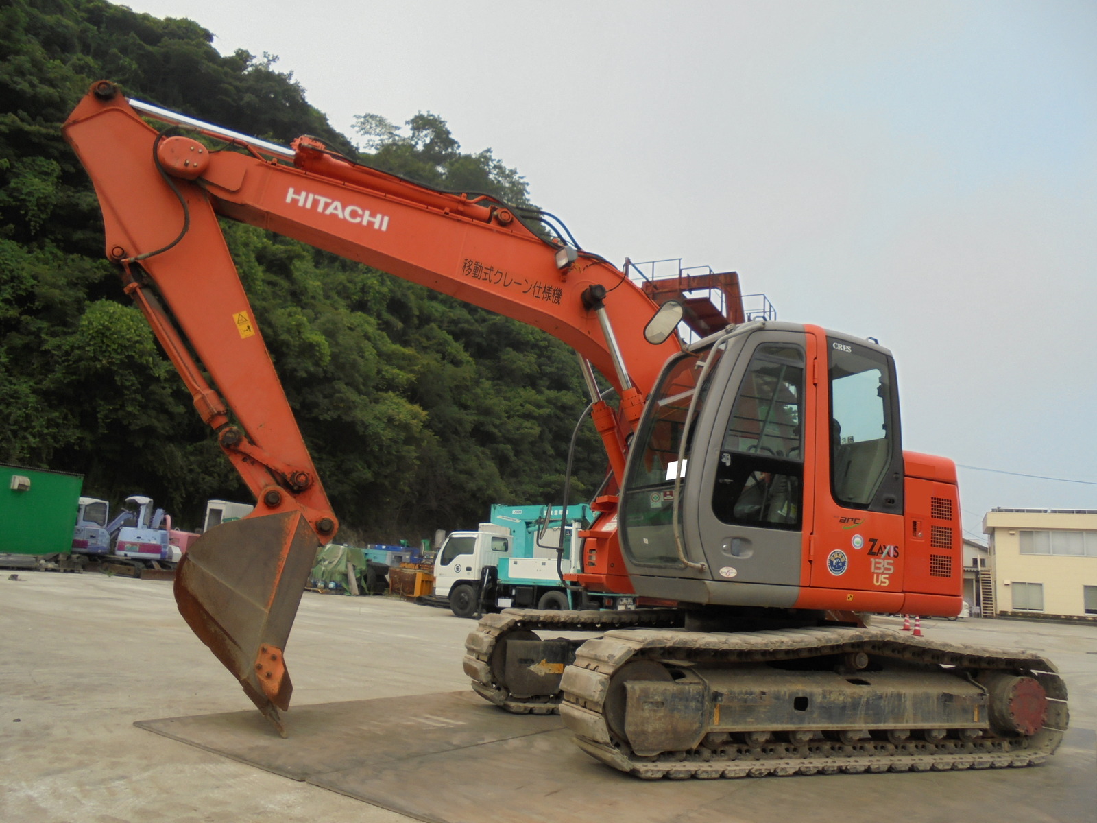 Used Construction Machine Used HITACHI HITACHI Excavator 0.4-0.5m3 ZX135US