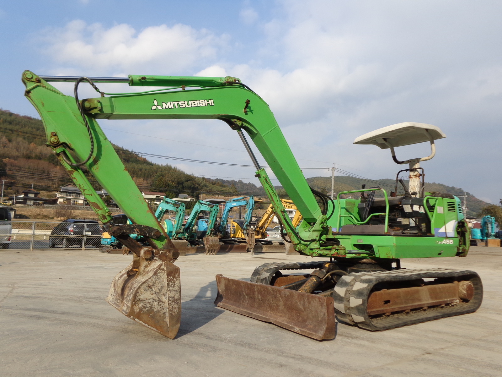 Used Construction Machine Used MITSUBISHI MITSUBISHI Excavator 0.2-0.3m3 MM45B