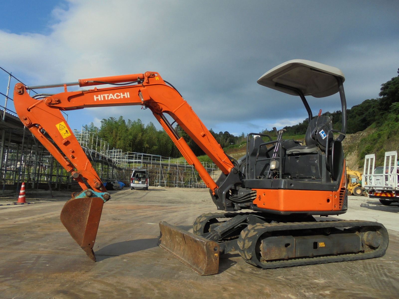 Used Construction Machine Used HITACHI HITACHI Excavator 0.2-0.3m3 ZX30U-2