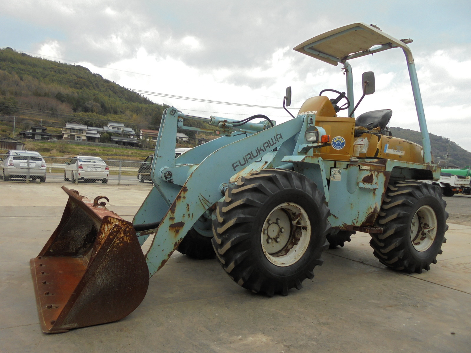 Used Construction Machine Used FURUKAWA FURUKAWA Wheel Loader smaller than 1.0m3 FL303