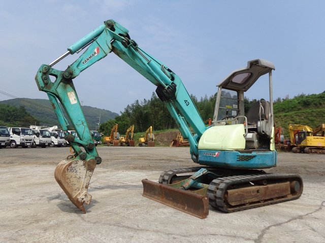 中古建設機械 中古 ヤンマーディーゼル YANMAR 油圧ショベル・バックホー ０．２－０．３立米 B3-3