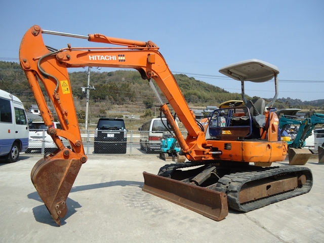 中古建設機械 中古 日立建機 HITACHI 油圧ショベル・バックホー ０．２－０．３立米 EX40U