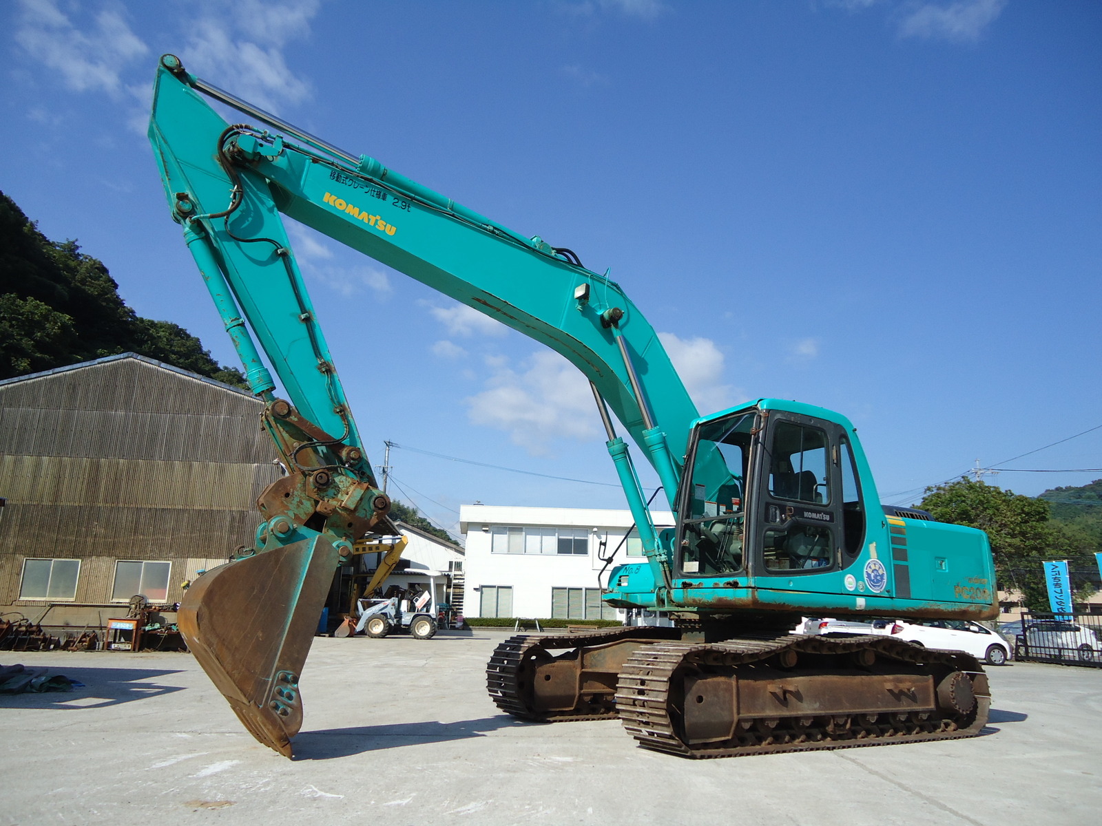 中古建設機械 中古 コマツ KOMATSU 油圧ショベル・バックホー ０．７－０．９立米 PC200-6E