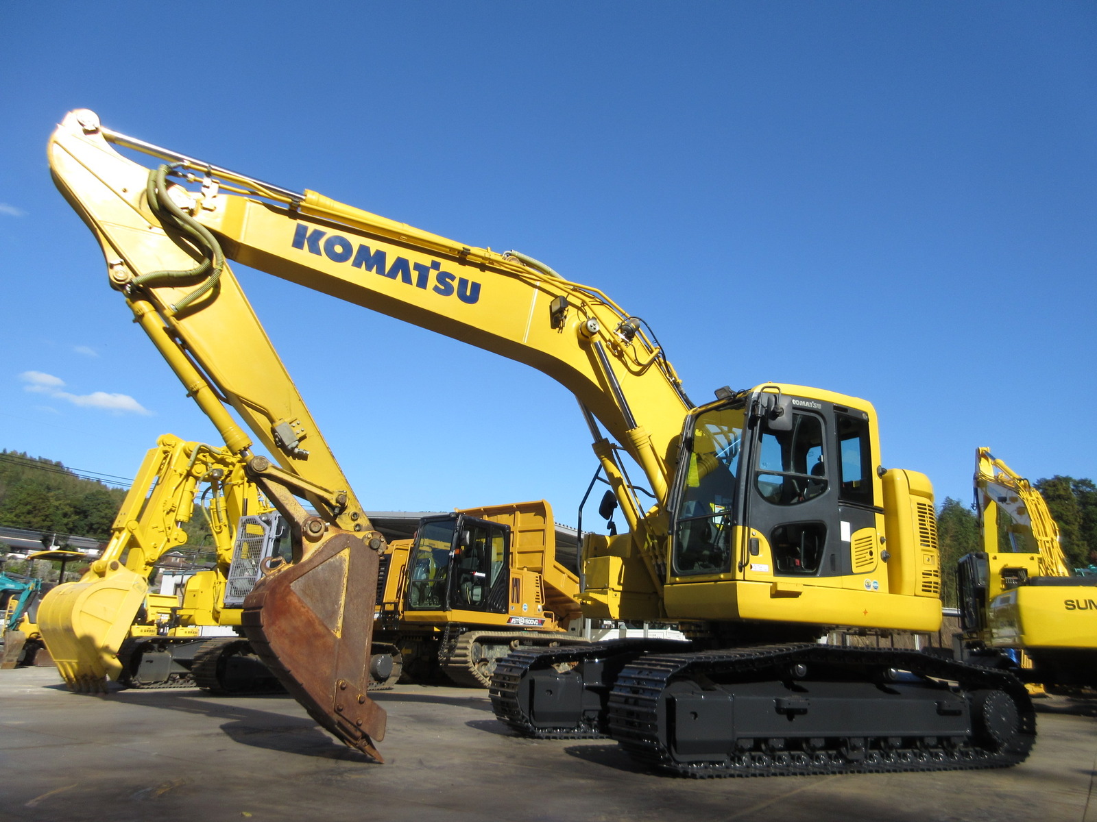 中古建設機械 中古 コマツ KOMATSU 油圧ショベル・バックホー ０．７－０．９立米 PC228US-10