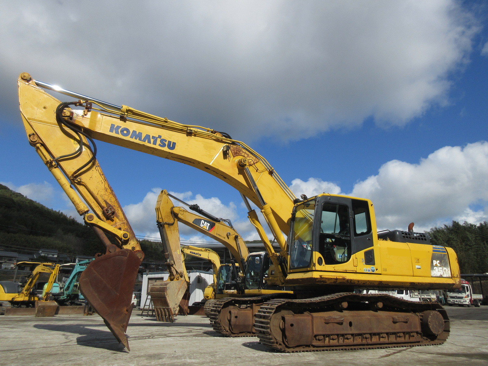 中古建設機械 中古 コマツ KOMATSU 油圧ショベル・バックホー １．０立米以上 PC350-8