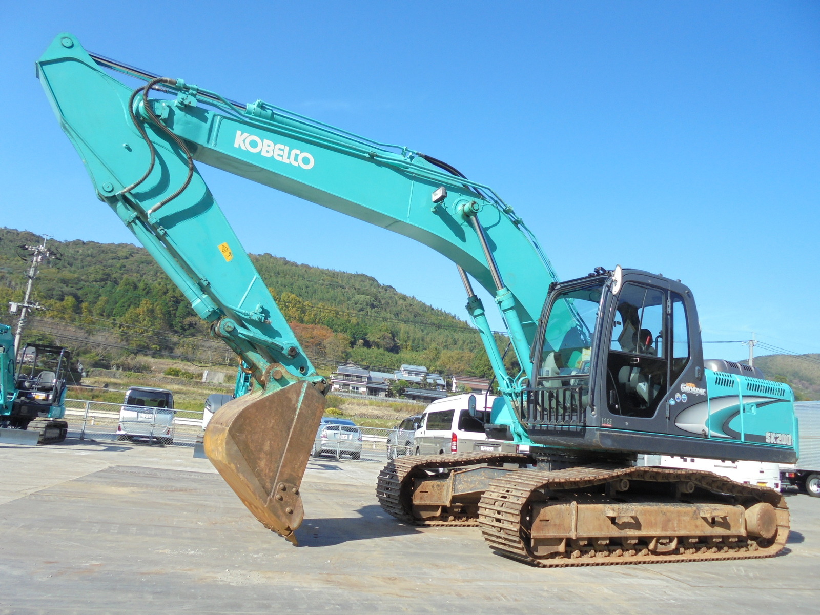 中古建設機械 中古 コベルコ建機 KOBELCO 油圧ショベル・バックホー ０．７－０．９立米 SK200-8