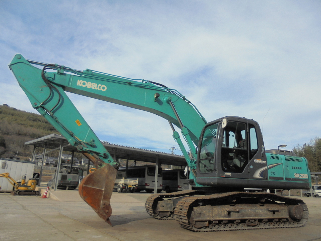 中古建設機械 中古 神鋼コベルコ建機 KOBELCO 油圧ショベル・バックホー ０．７－０．９立米 SK200-8