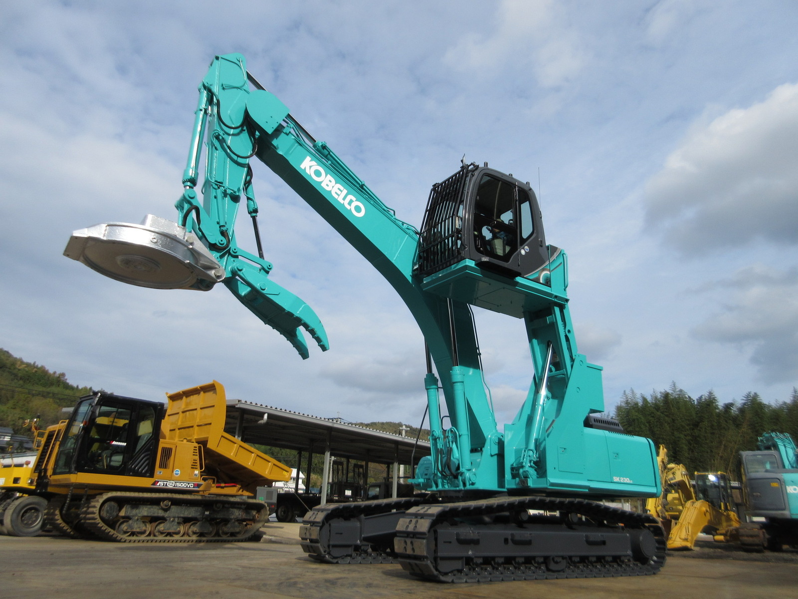 Used Construction Machine Used KOBELCO KOBELCO Material Handling / Recycling excavators Magnet Ace SK230LC-6E