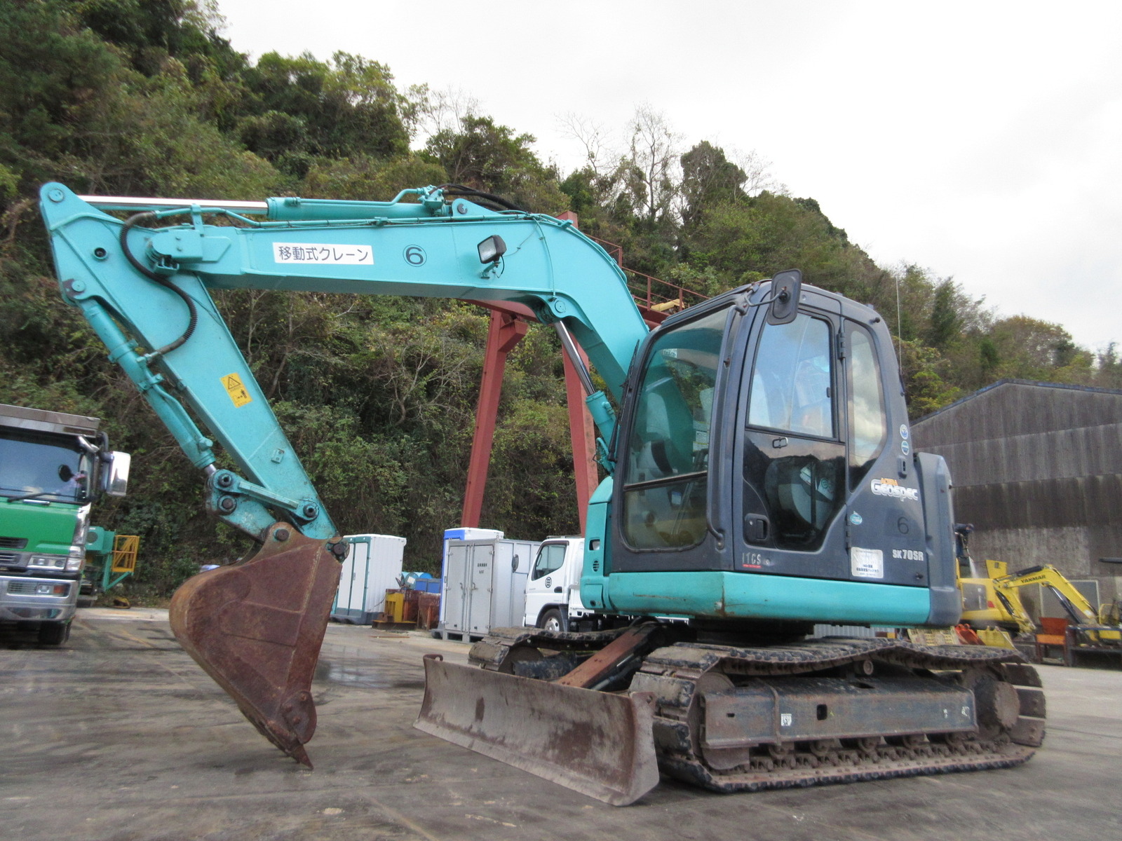 中古建設機械 中古 コベルコ建機 KOBELCO 油圧ショベル・バックホー ０．２－０．３立米 SK70SR-2