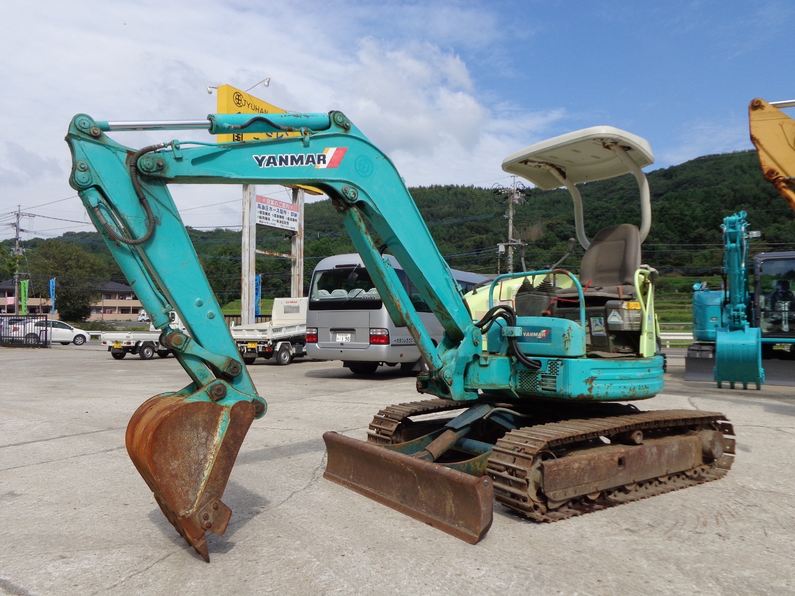 中古建設機械 中古 ヤンマーディーゼル YANMAR 油圧ショベル・バックホー ０．１立米以下 VIO30-1