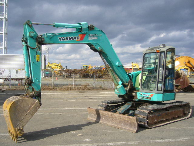 中古建設機械 中古 ヤンマーディーゼル YANMAR 油圧ショベル・バックホー ０．２－０．３立米 Vio70-2