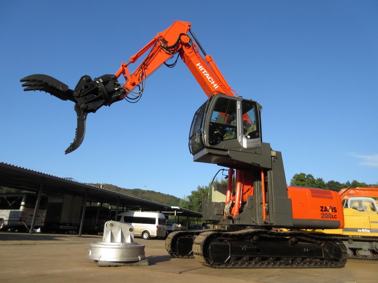 Used Construction Machine Used HITACHI HITACHI Material Handling / Recycling excavators Magnet ZX200LC-3