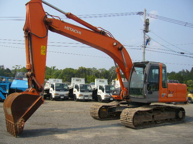 中古建設機械 中古 日立建機 HITACHI 油圧ショベル・バックホー ０．７－０．９立米 ZX200