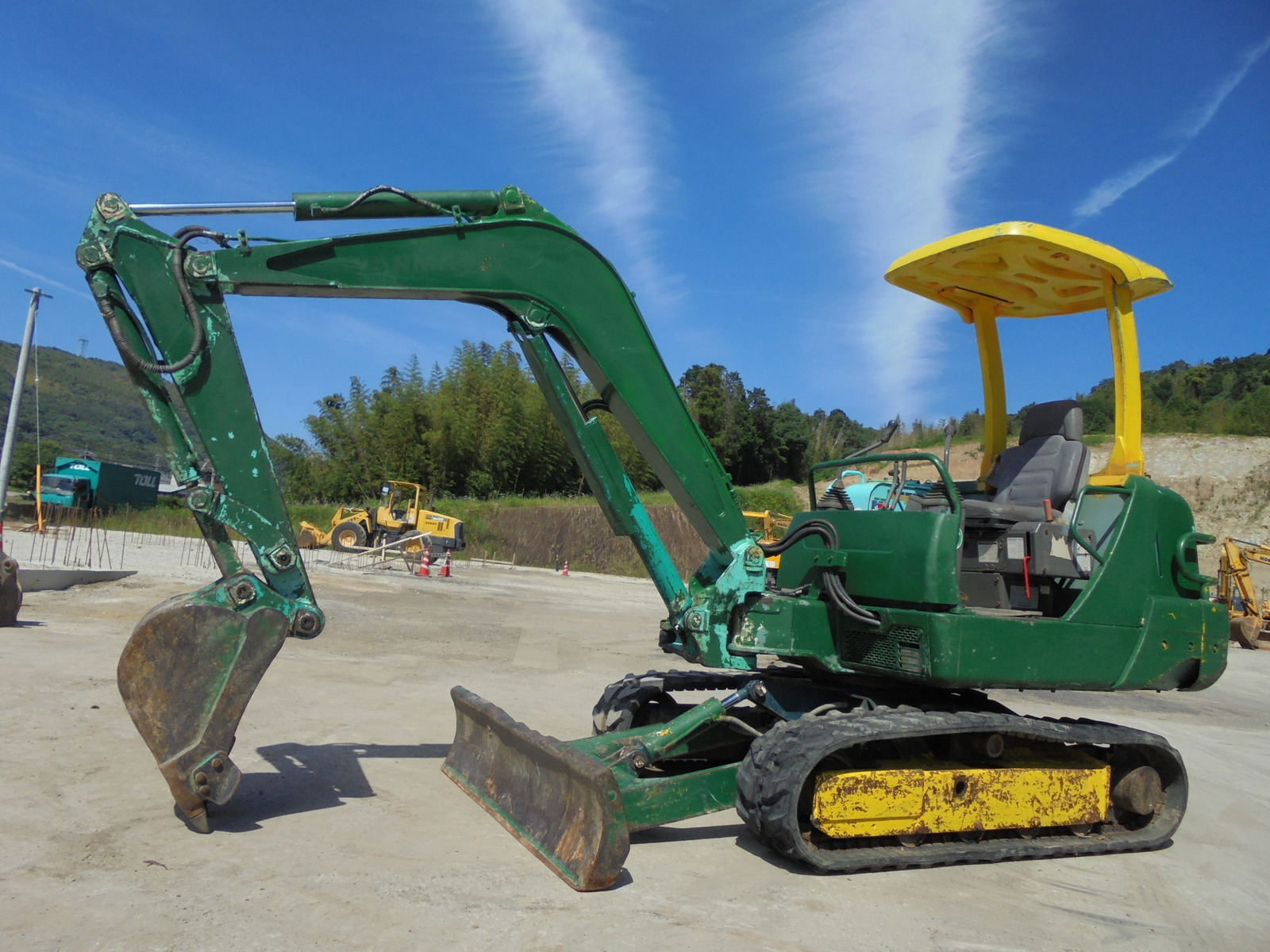 Used Construction Machine Used YANMAR YANMAR Excavator ~0.1m3 B27-2