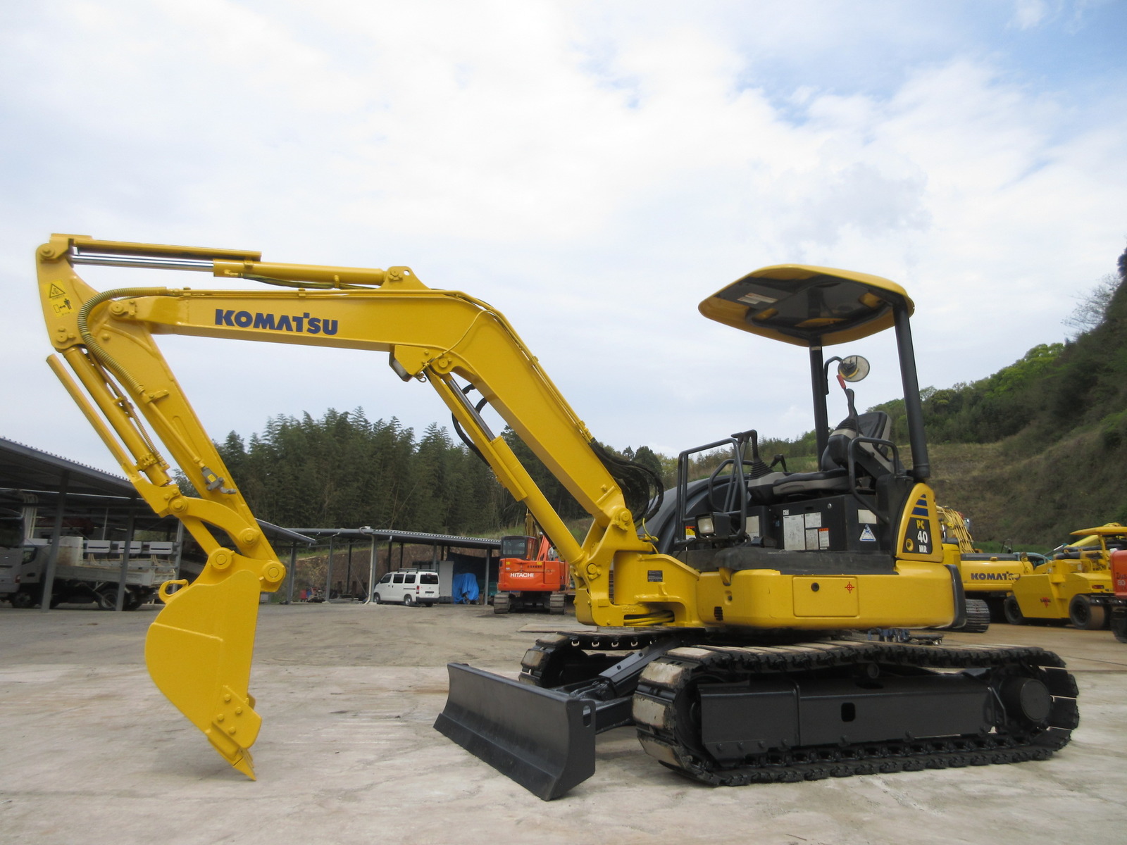 Used Construction Machine Used KOMATSU KOMATSU Excavator 0.2-0.3m3 PC40MR-3