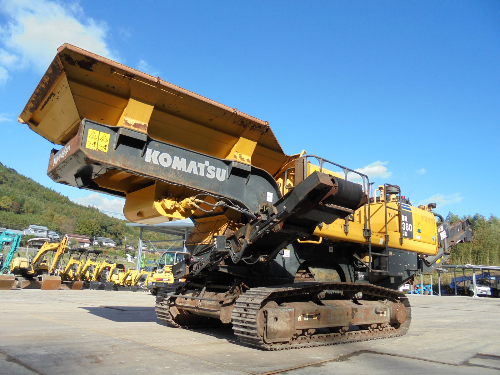 Used Construction Machine Used KOMATSU KOMATSU Mobile crusher  BR380JG-1E0