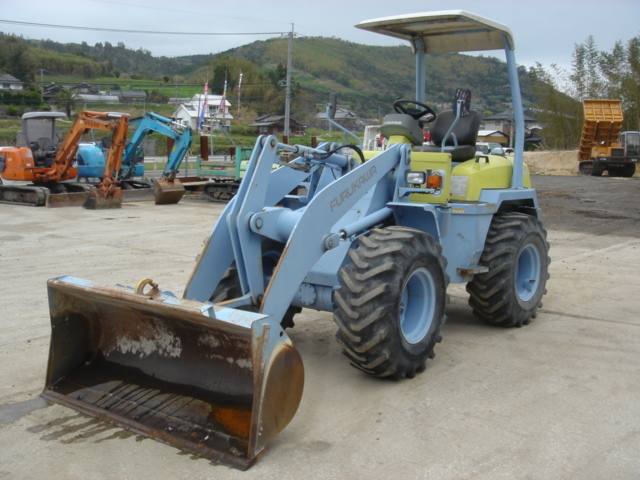 Used Construction Machine Used FURUKAWA FURUKAWA Wheel Loader smaller than 1.0m3 FL303-2