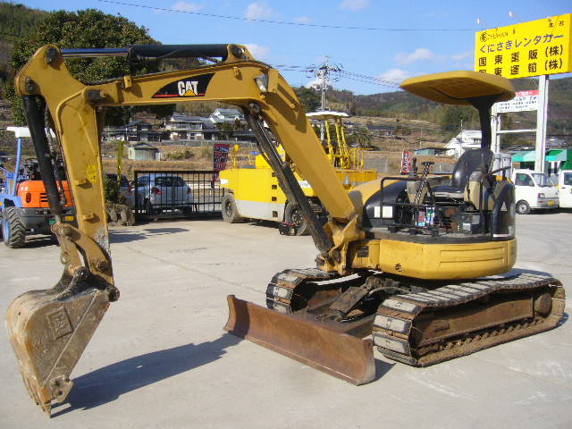 中古建設機械 中古 キャタピラー CATERPILLAR 油圧ショベル・バックホー ０．２－０．３立米 304CR