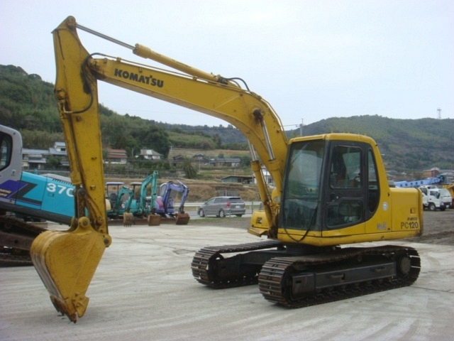 中古建設機械 中古 コマツ KOMATSU 油圧ショベル・バックホー ０．４－０．５立米 PC120-6E