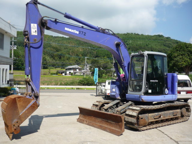 中古建設機械 中古 コマツ KOMATSU 油圧ショベル・バックホー ０．４－０．５立米 PC128US-2