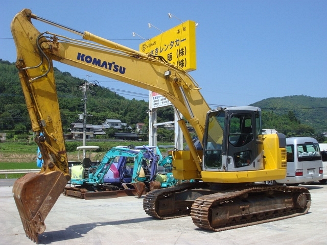 中古建設機械 中古 コマツ KOMATSU 油圧ショベル・バックホー ０．７－０．９立米 PC228US-3N0