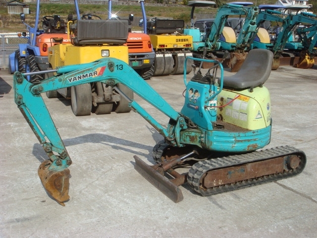 中古建設機械 中古 ヤンマーディーゼル YANMAR 油圧ショベル・バックホー ０．１立米以下 VIO10