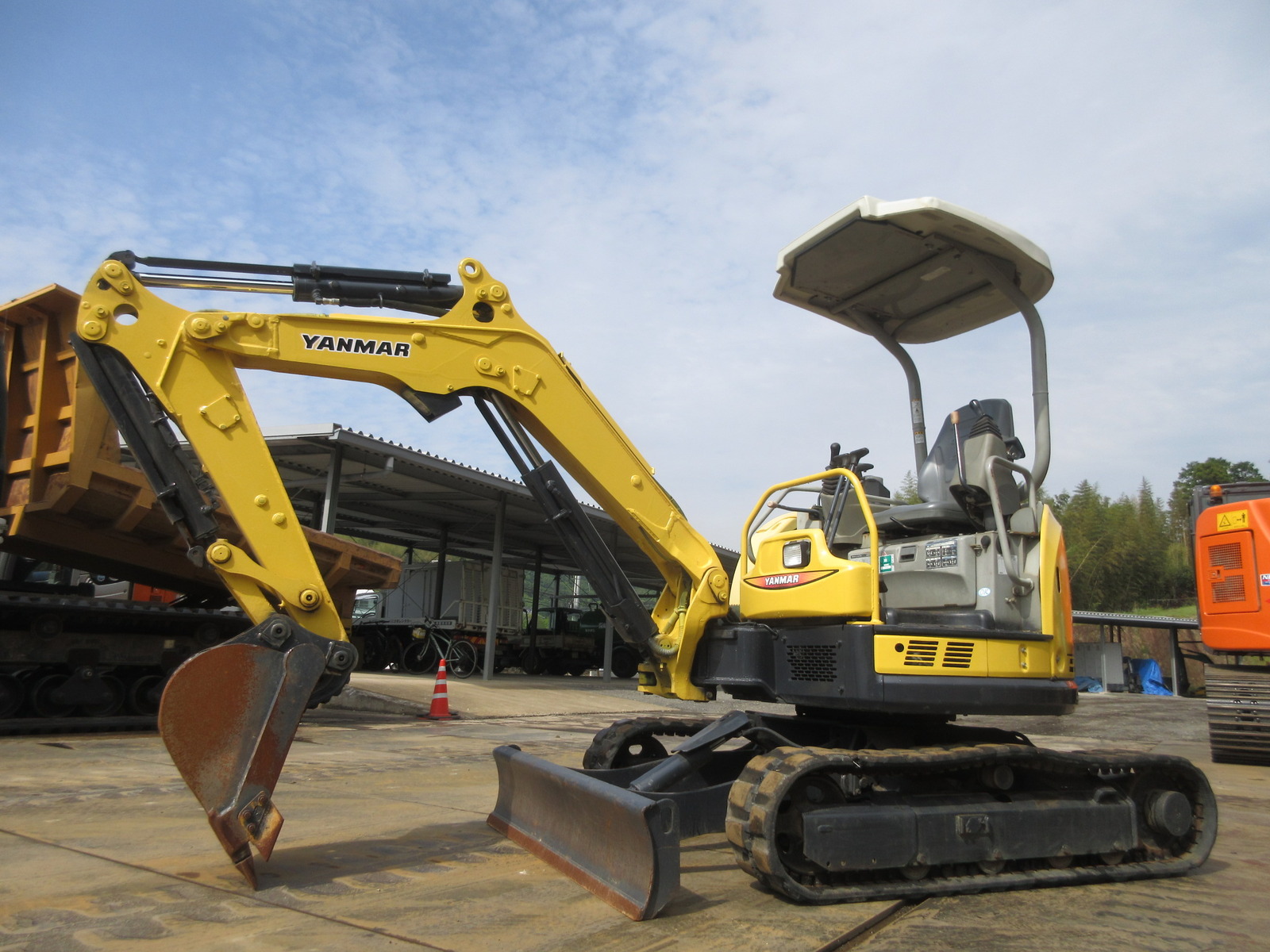 Used Construction Machine Used YANMAR YANMAR Excavator ~0.1m3 ViO27-5B