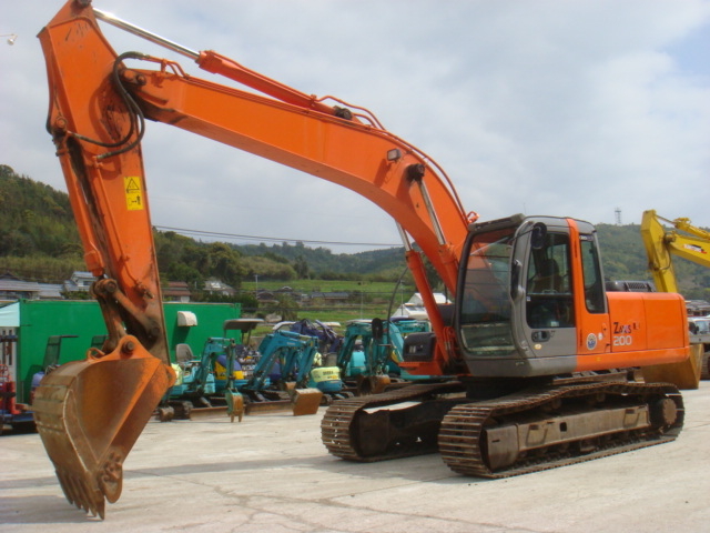 Used Construction Machine Used HITACHI HITACHI Excavator 0.7-0.9m3 ZX200