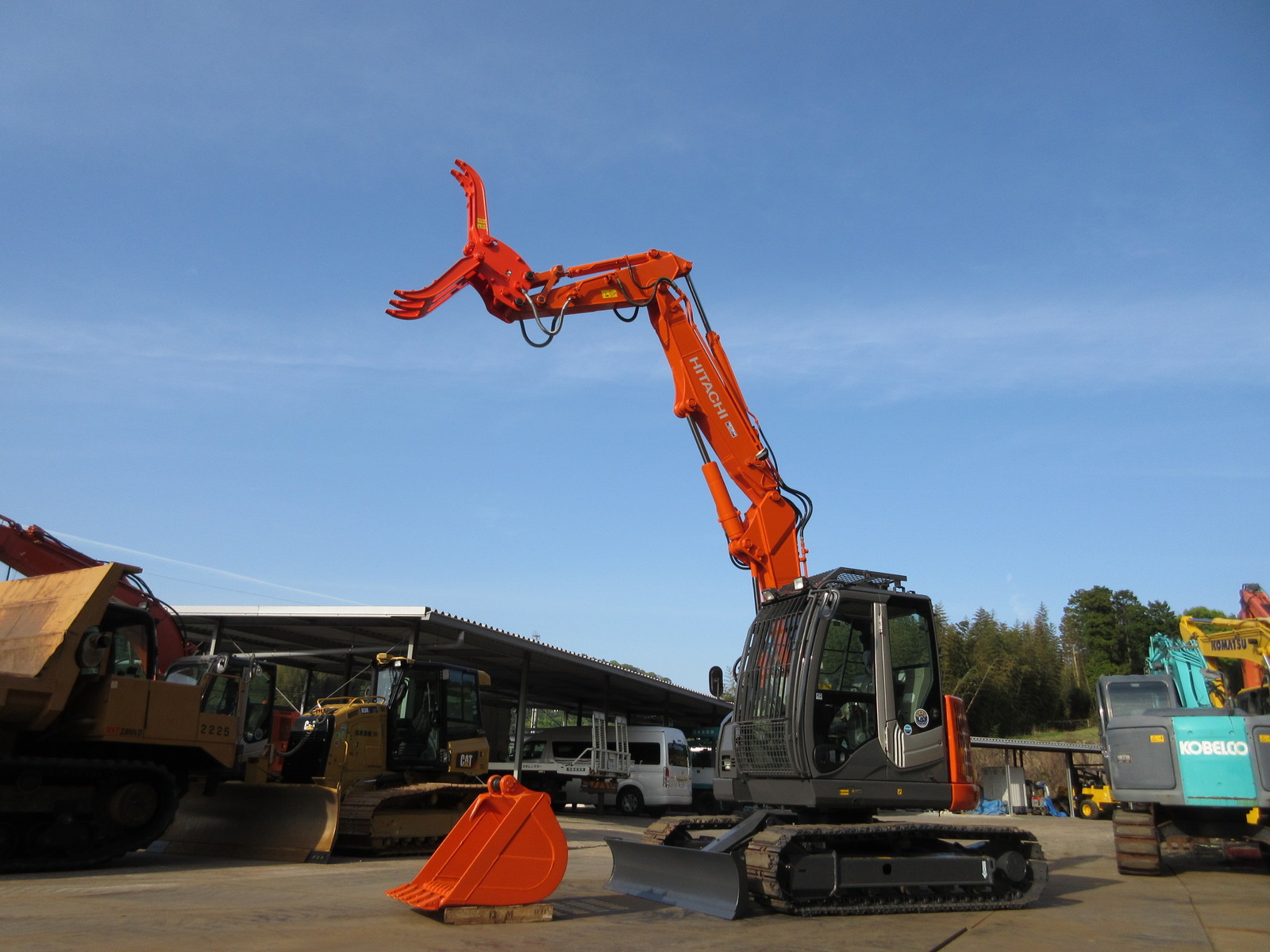 Used Construction Machine Used HITACHI HITACHI Demolition excavators Long front ZX75USK-3