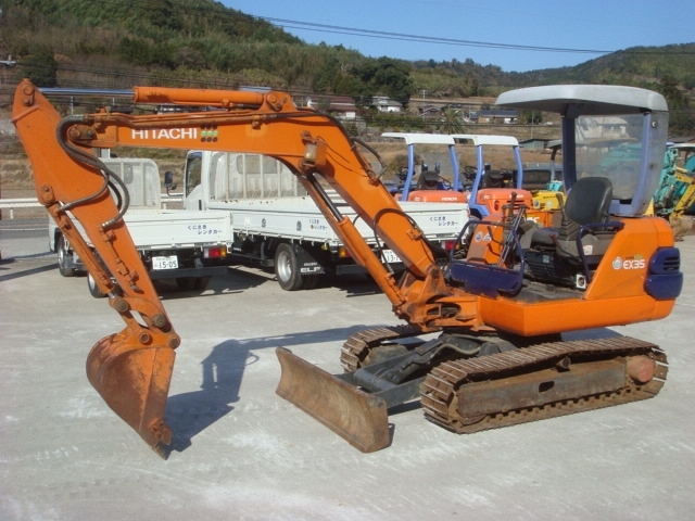 Used Construction Machine Used HITACHI HITACHI Excavator 0.2-0.3m3 EX35-2