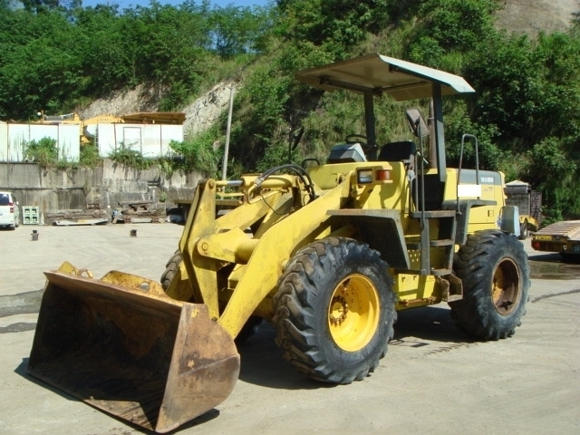 Used Construction Machine Used KOMATSU KOMATSU Wheel Loader bigger than 1.0m3 WA100-3