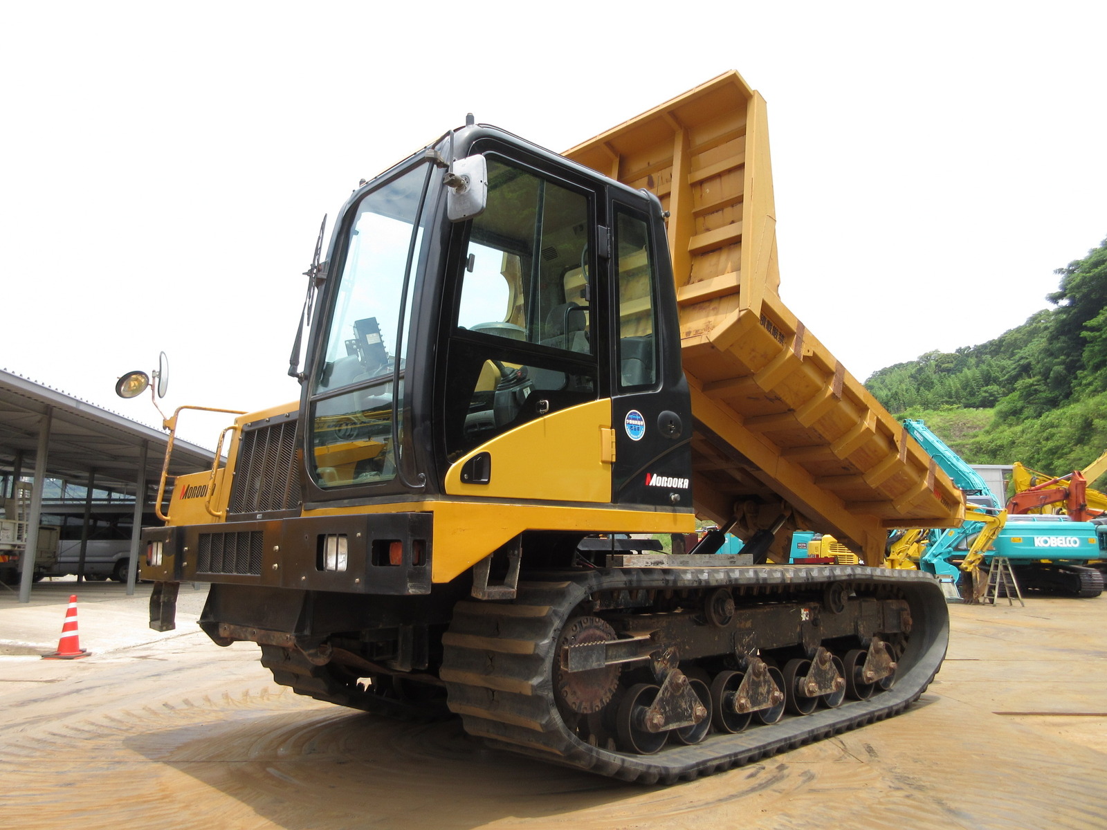 Used Construction Machine Used MITSUBISHI MITSUBISHI Crawler carrier Crawler Dump MST-2300VD