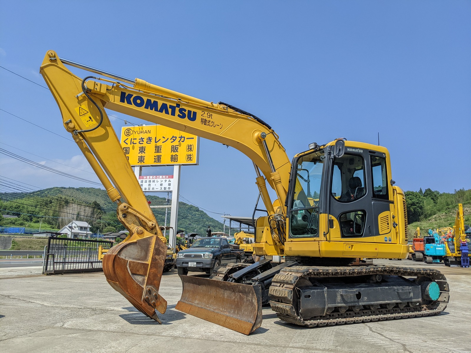 中古建設機械 中古 コマツ KOMATSU 油圧ショベル・バックホー ０．４－０．５立米 PC128US-10