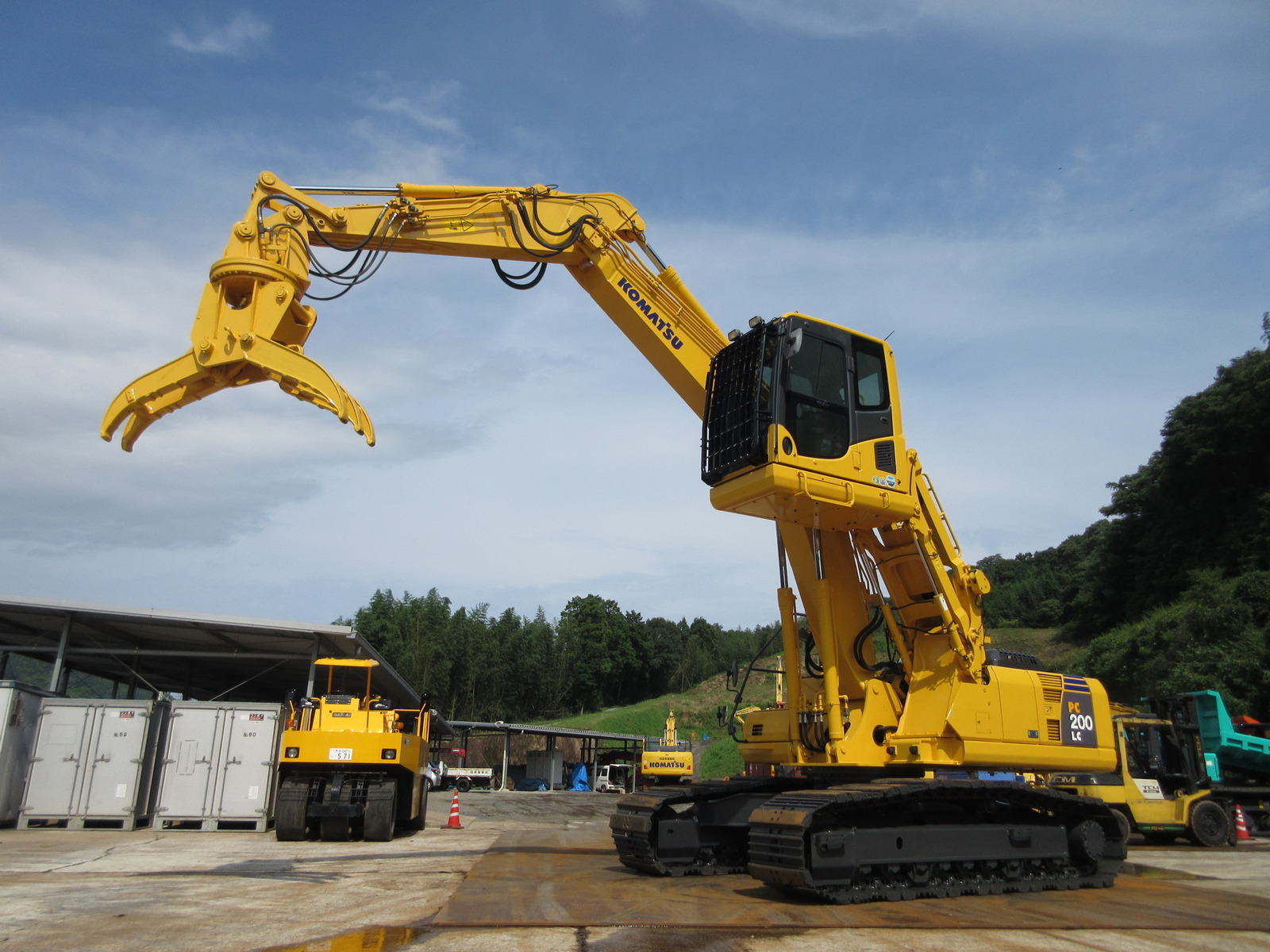 中古建設機械 中古 コマツ KOMATSU マテリアルハンドリング機 グラップル仕様 PC200LC-8N1