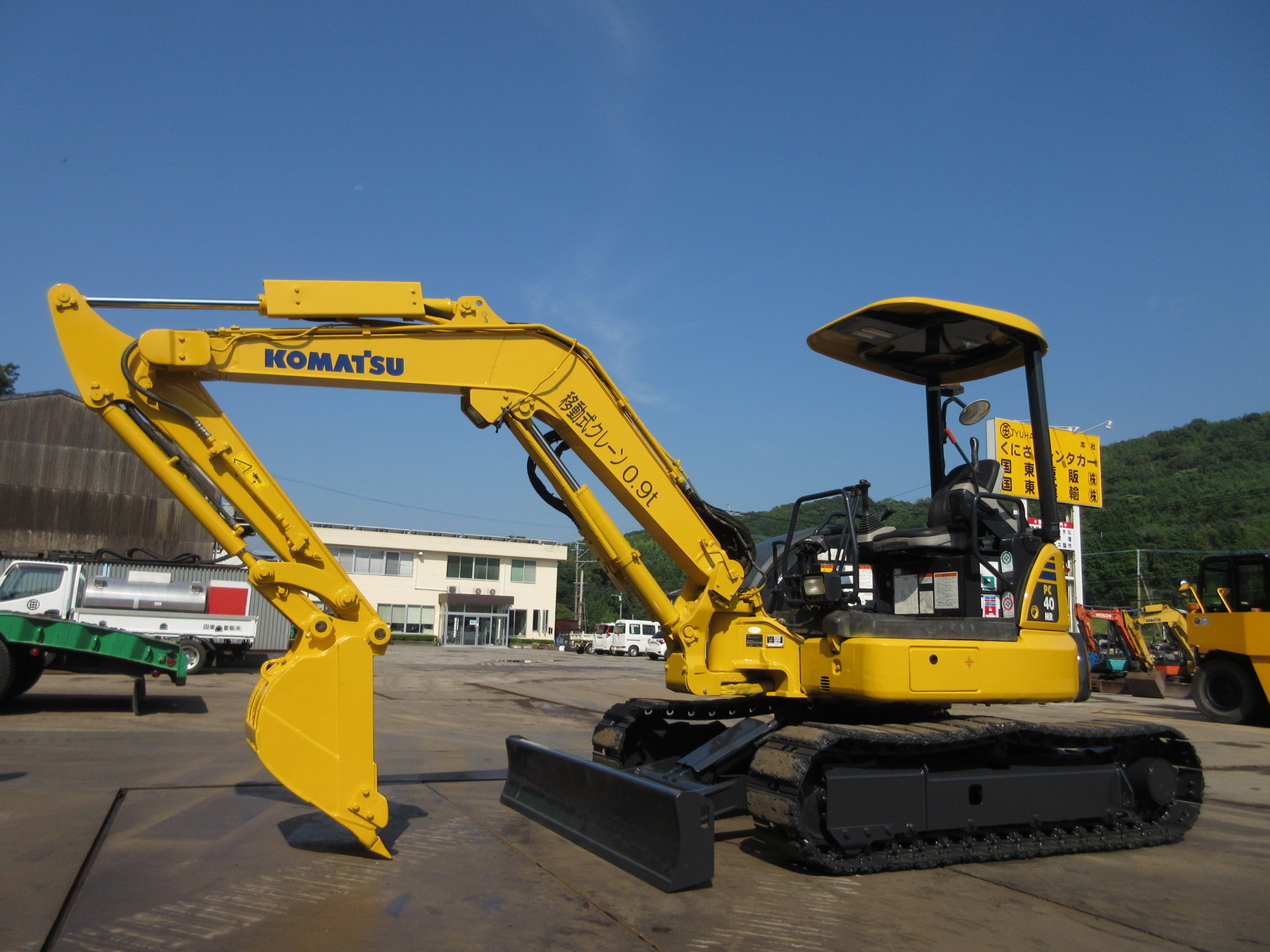 中古建設機械 中古 コマツ KOMATSU 油圧ショベル・バックホー ０．２－０．３立米 PC40MR-3