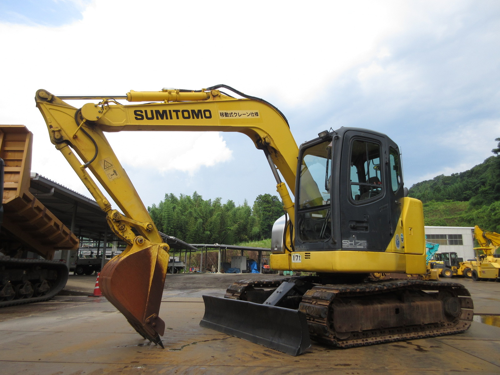 中古建設機械 中古 住友建機 SUMITOMO 油圧ショベル・バックホー ０．２－０．３立米 SH75X-3B