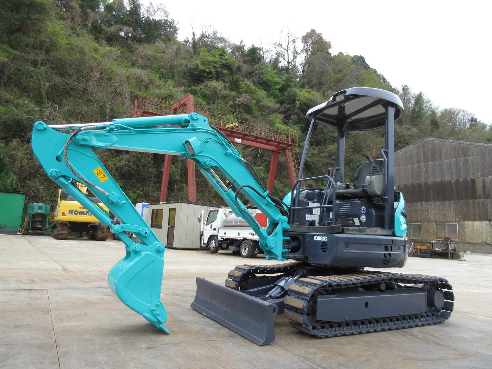 中古建設機械 中古 コベルコ建機 KOBELCO 油圧ショベル・バックホー ０．１立米以下 SK30SRST-5