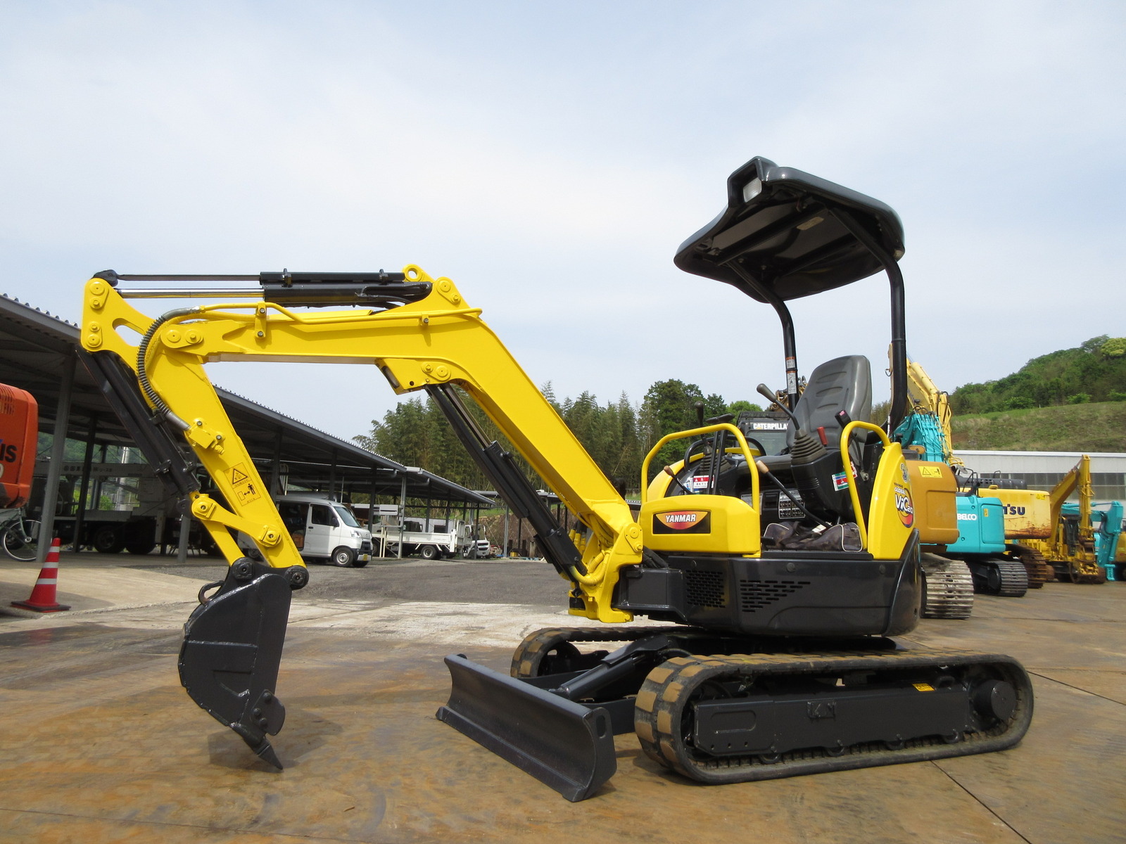 Used Construction Machine Used YANMAR YANMAR Excavator ~0.1m3 ViO20-3