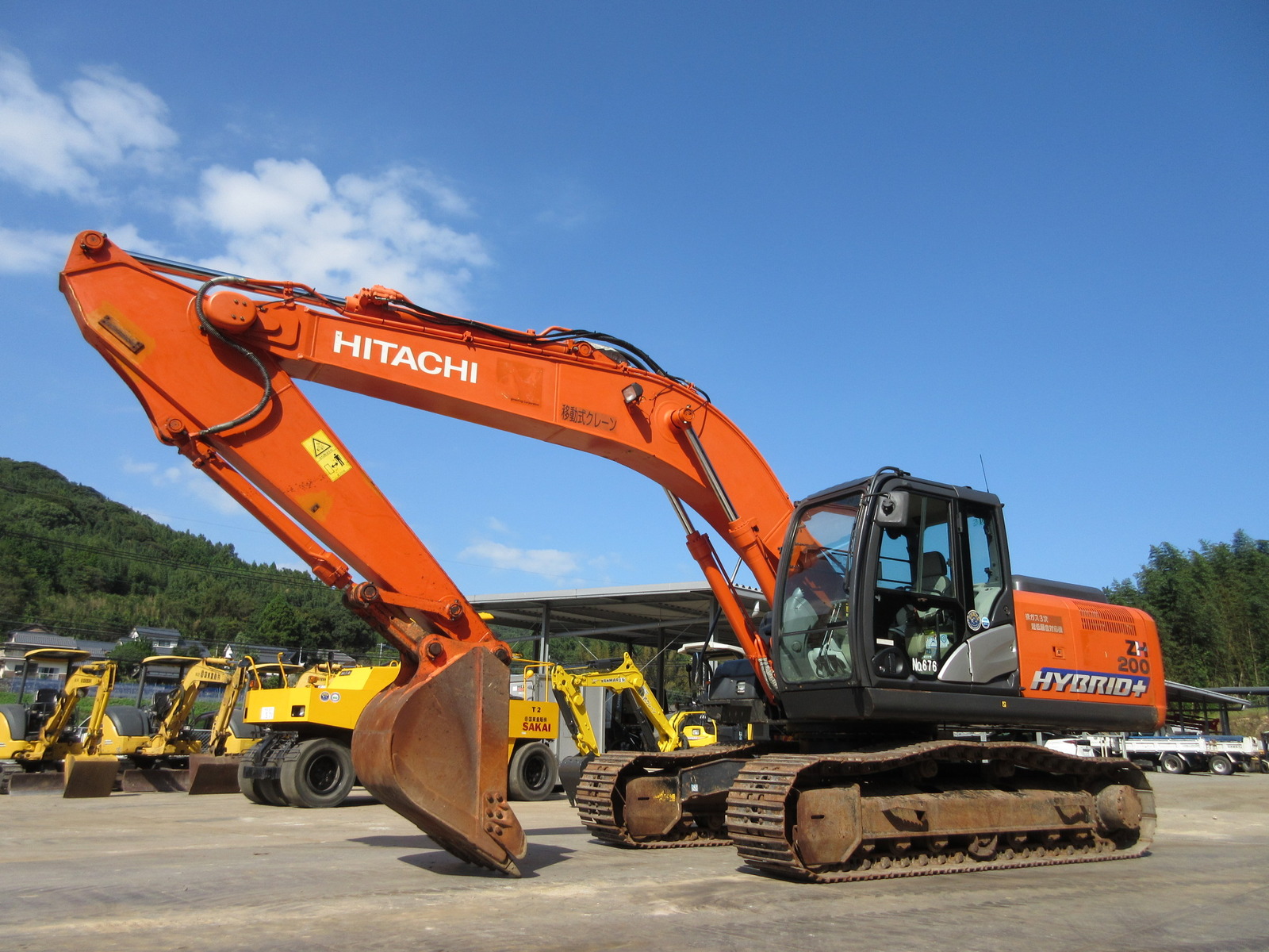 Used Construction Machine Used HITACHI HITACHI Excavator 0.7-0.9m3 ZH200-A