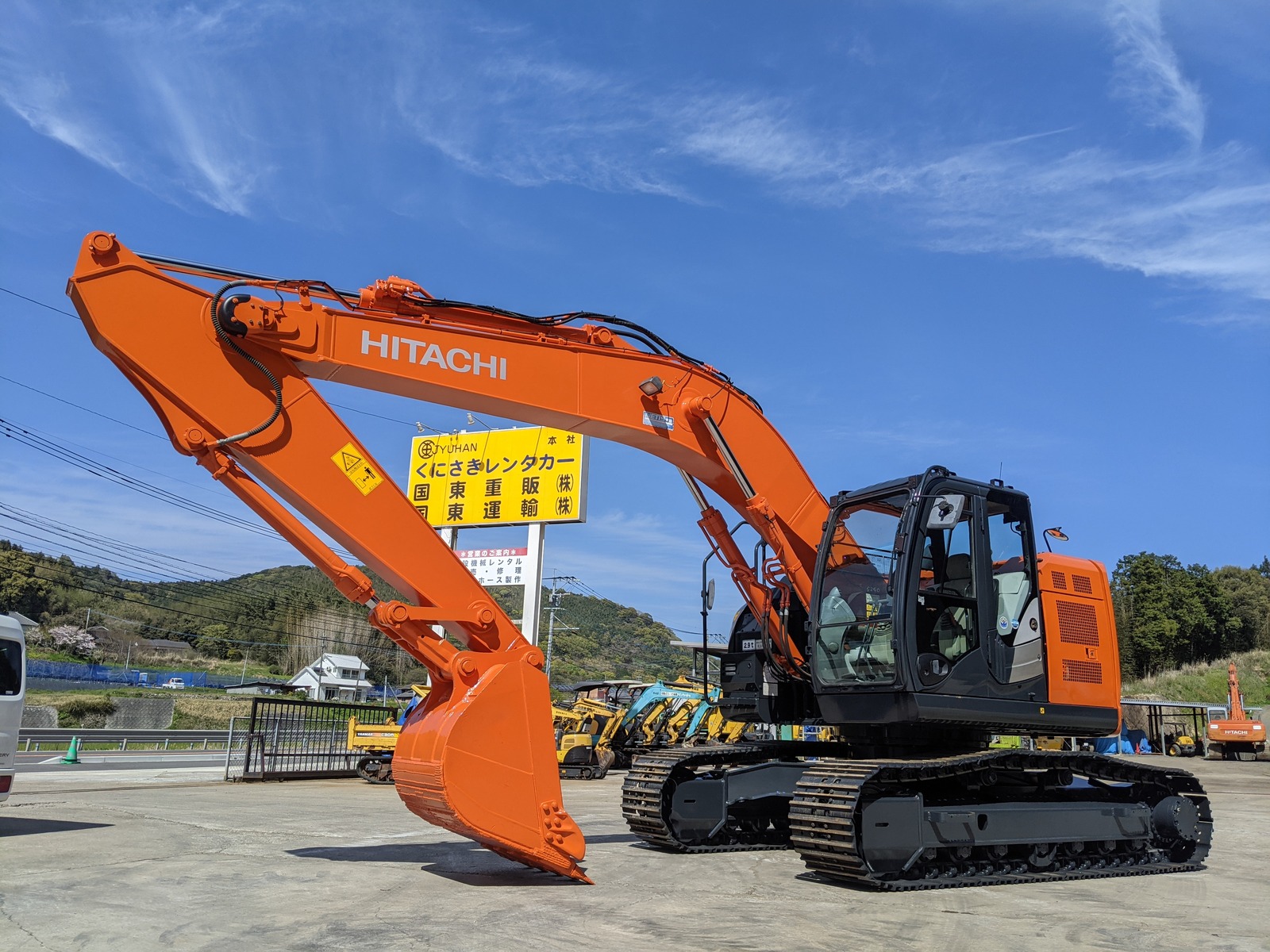 中古建設機械 中古 日立建機 HITACHI 油圧ショベル・バックホー ０．７－０．９立米 ZX225US-5B