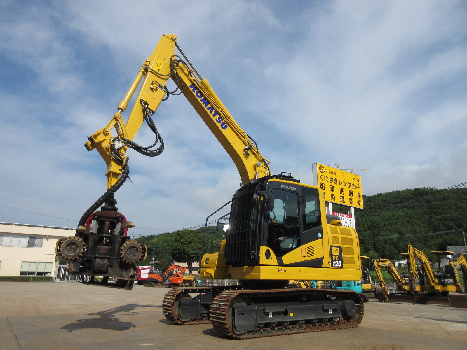 Used Construction Machine Used KOMATSU KOMATSU Forestry excavators Harvester PC120-11