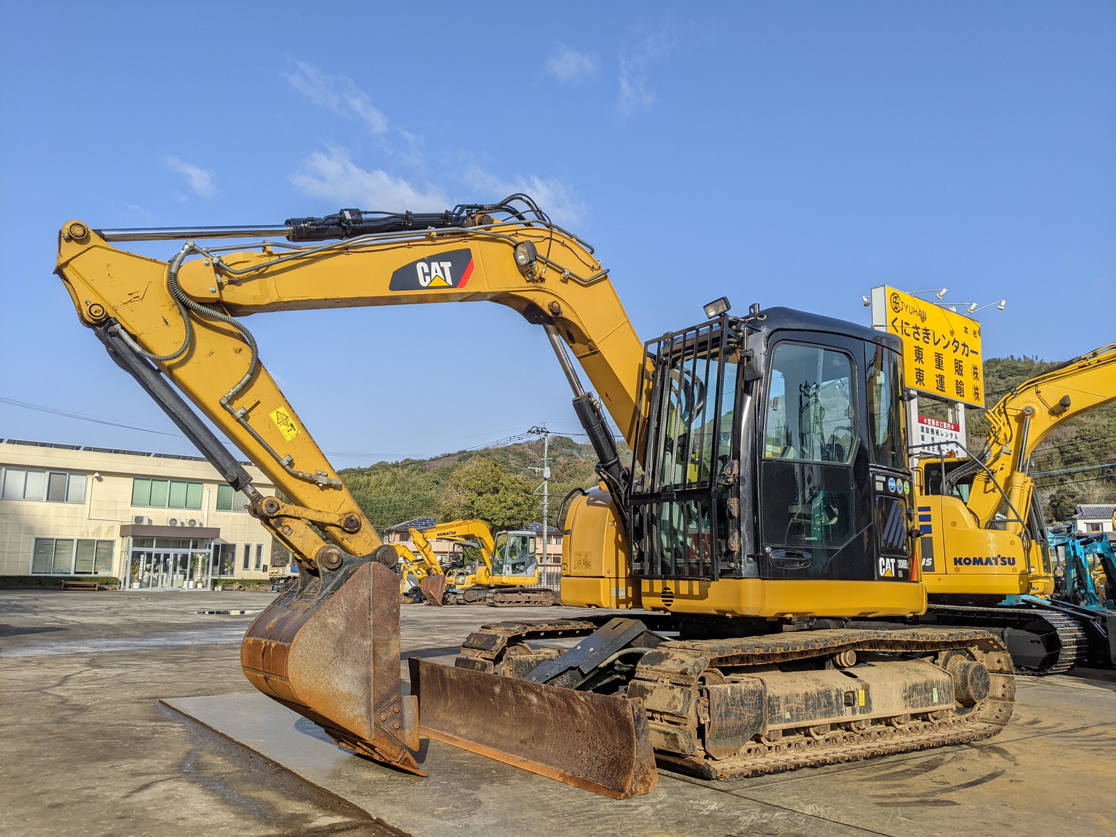 中古建設機械 中古 キャタピラー CATERPILLAR 油圧ショベル・バックホー ０．２－０．３立米 308E2CR