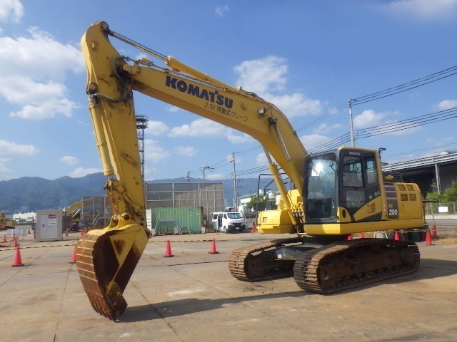 中古建設機械 中古 コマツ KOMATSU 油圧ショベル・バックホー ０．７－０．９立米 PC200-11