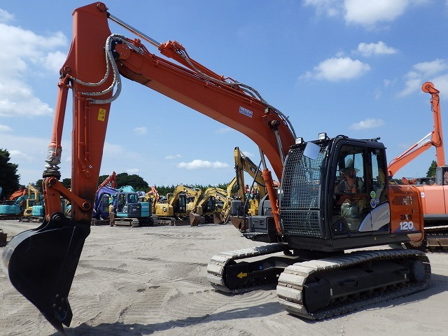 Used Construction Machine Used HITACHI HITACHI Excavator 0.2-0.3m3 ZX120-6