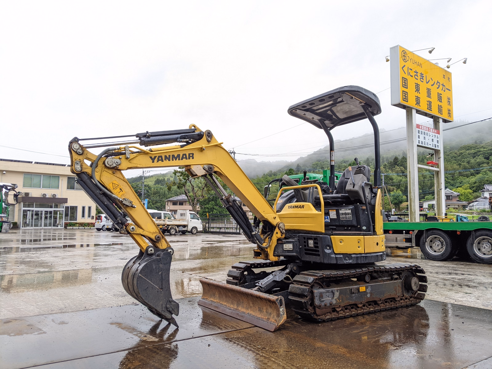 中古建設機械 中古 ヤンマー 油圧ショベル・バックホー ０．１立米以下 ViO20-6 写真