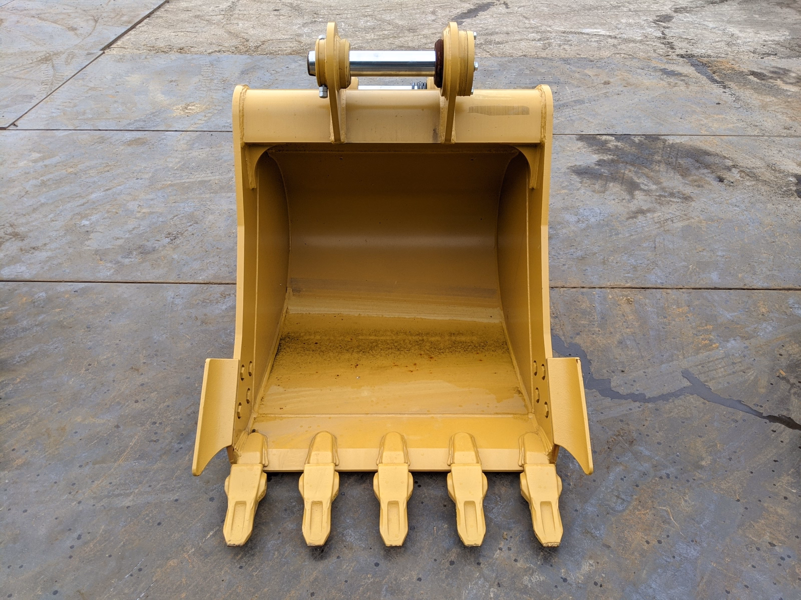 中古建設機械 中古 キャタピラー バケット 標準バケット 312用 標準 バケット 写真