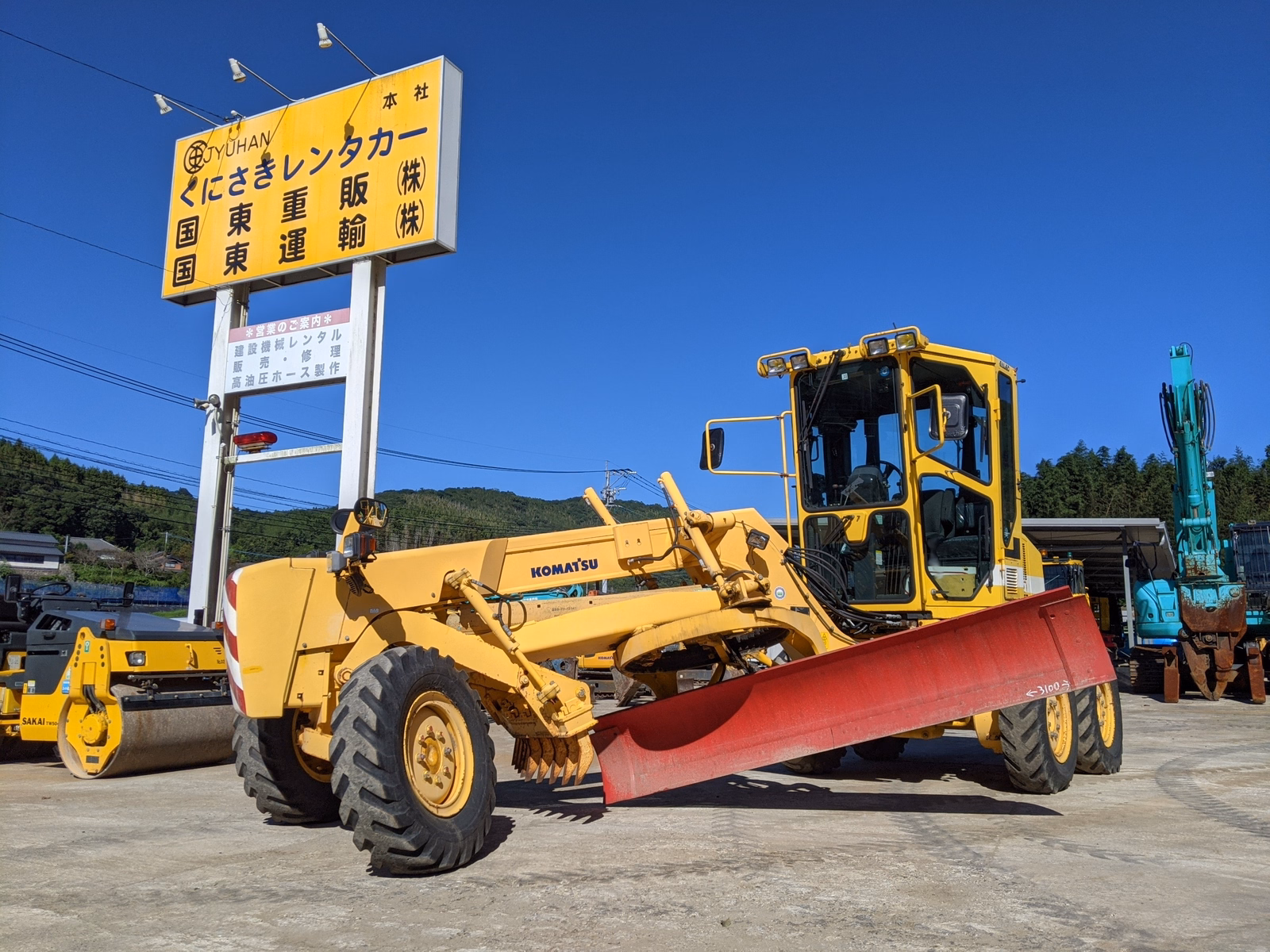 中古建設機械 中古 コマツ モーターグレーダー アーティキュレート式 GD405A-3Y 写真