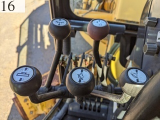 中古建設機械 中古 コマツ KOMATSU モーターグレーダー アーティキュレート式 GD405A-3Y