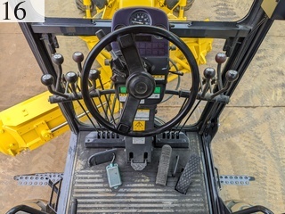 中古建設機械 中古 コマツ KOMATSU モーターグレーダー アーティキュレート式 GD405A-3